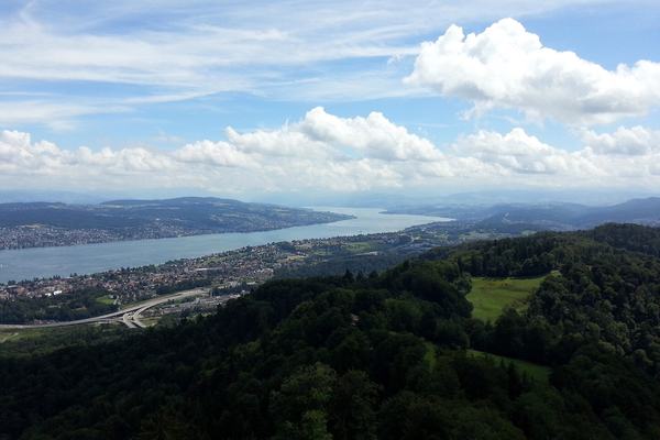 Aussicht vom Uetliberg auf Zürich und den Zürichsee